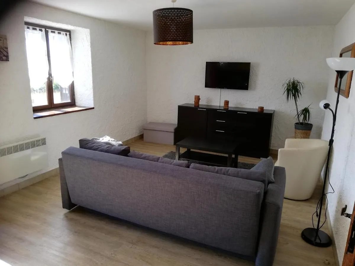 Gite Les Chaumeix Prondines Holiday home