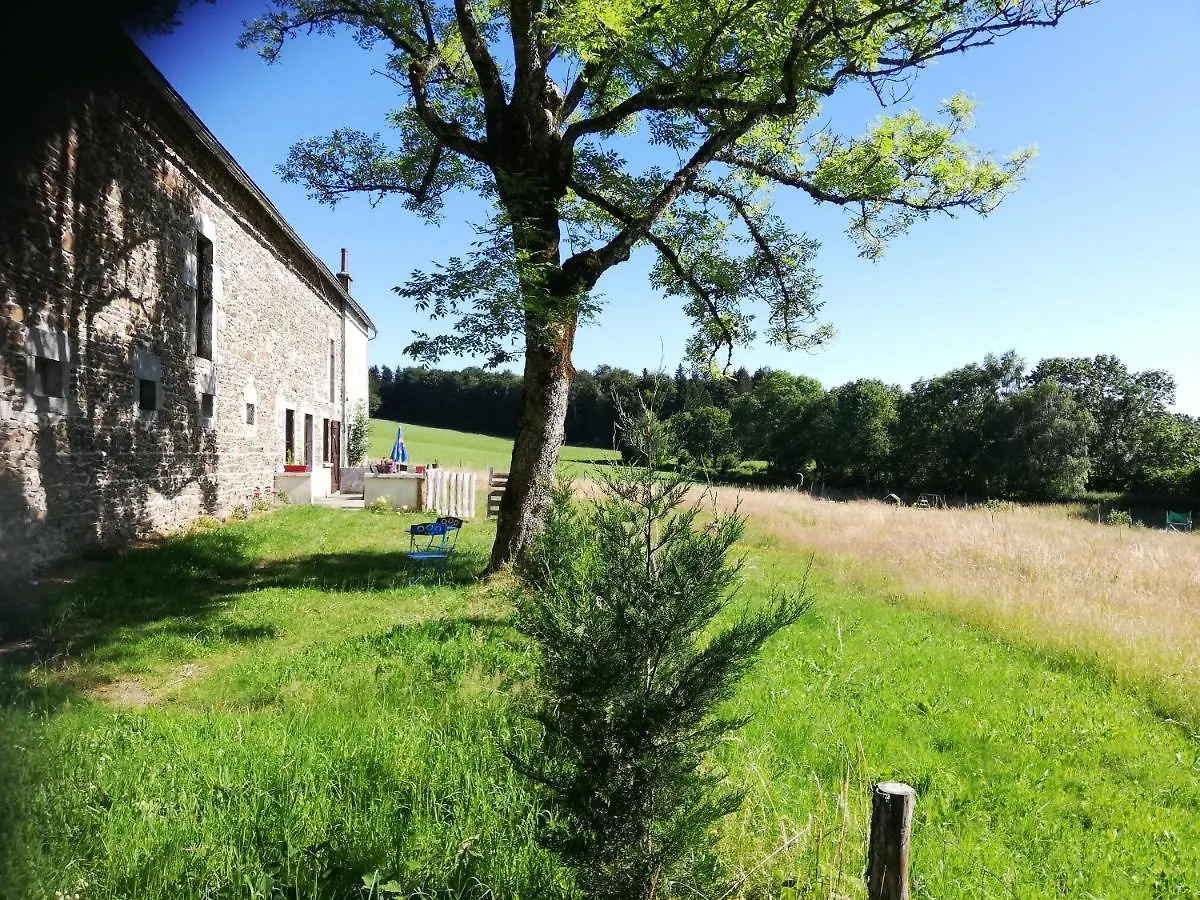 Gite Les Chaumeix Prondines Holiday home