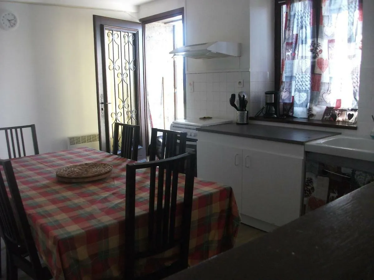 Gite Les Chaumeix Prondines Holiday home
