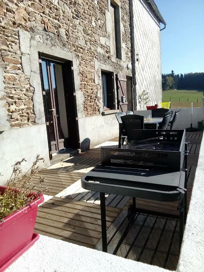 Gite Les Chaumeix Prondines Holiday home